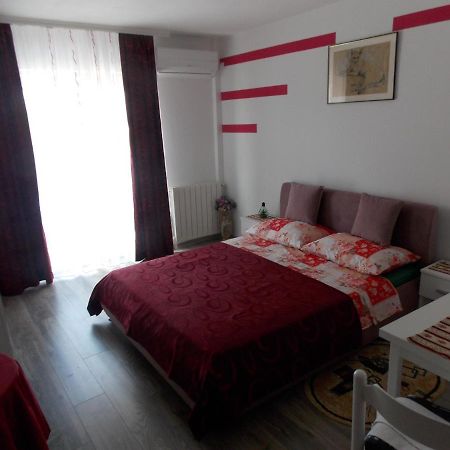 Hanifa Apartmani Rovinj Exterior foto